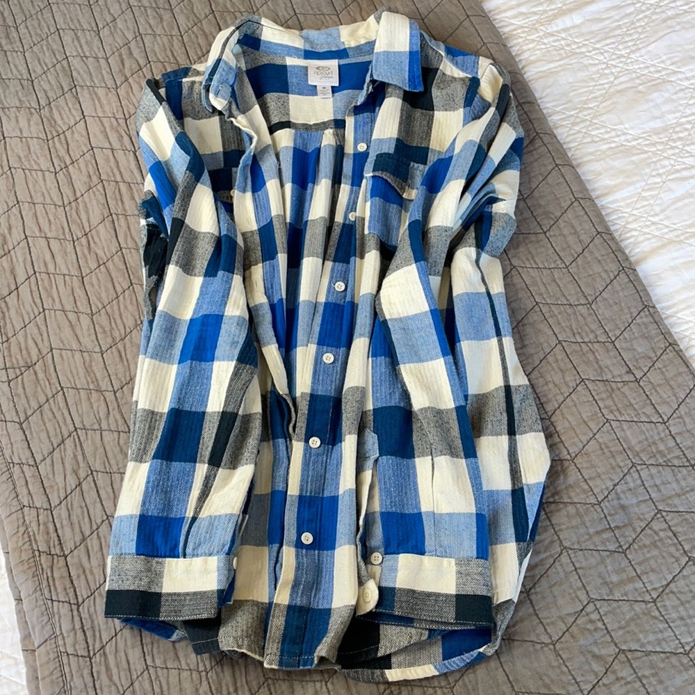Rip curl plaid button up top